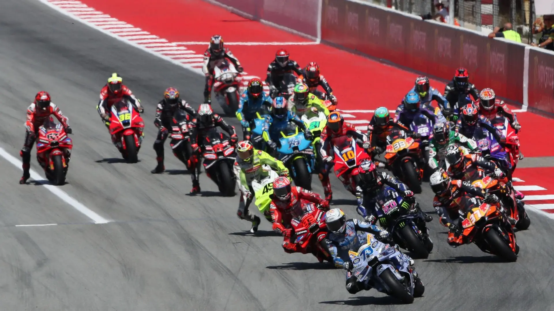 Motorcycle transport for MotoGP weekends in Spain