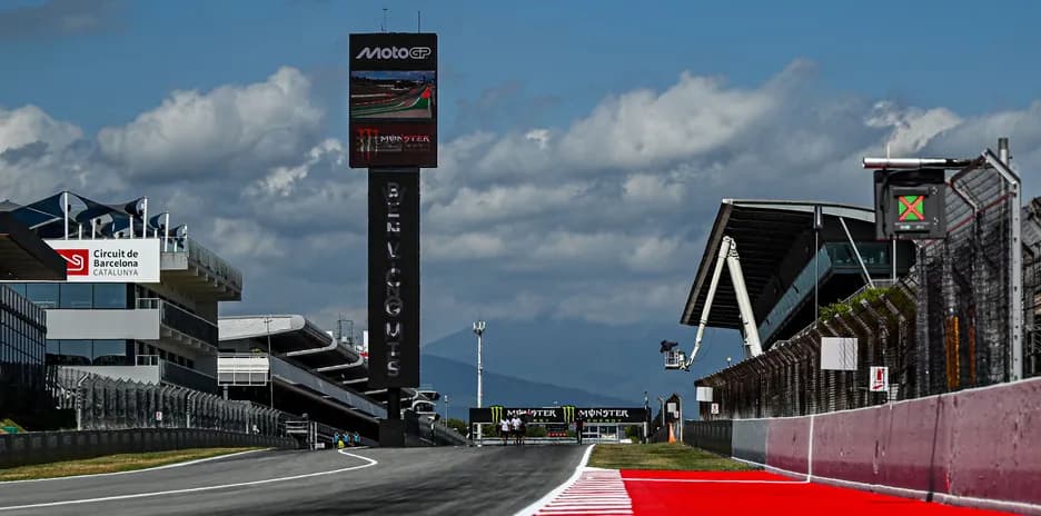 Barcelona Catalunya Circuit track day motorcycle transport UK Spain